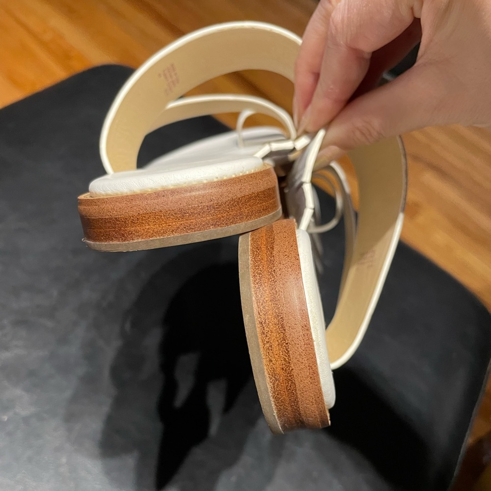 Michael Kors Leather Ring Toe flop Slides Slipon Sandals Strap Asymmetric 8 - Picture 5 of 8